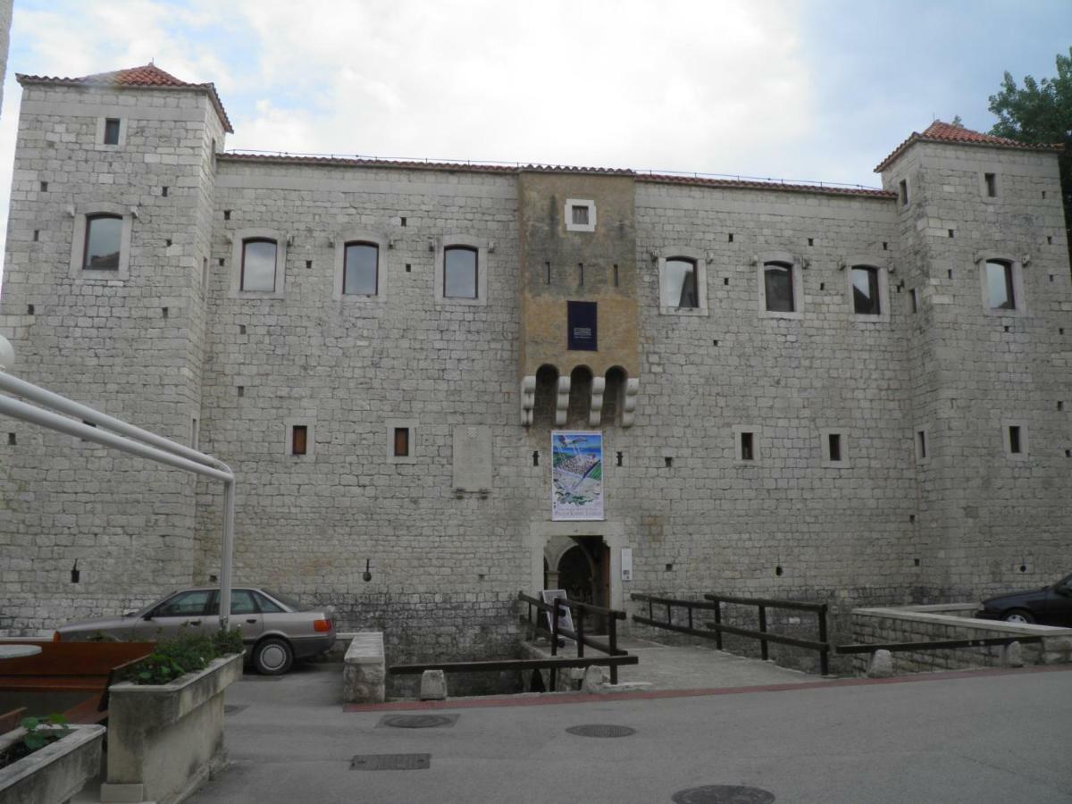 Apartment Dorothy Kaštela Exteriör bild