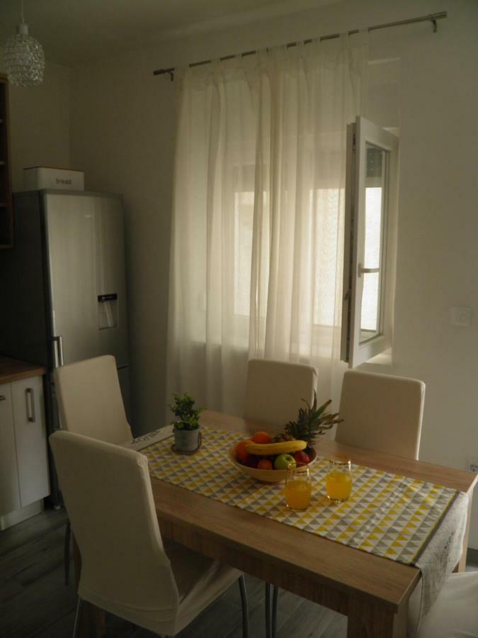 Apartment Dorothy Kaštela Exteriör bild